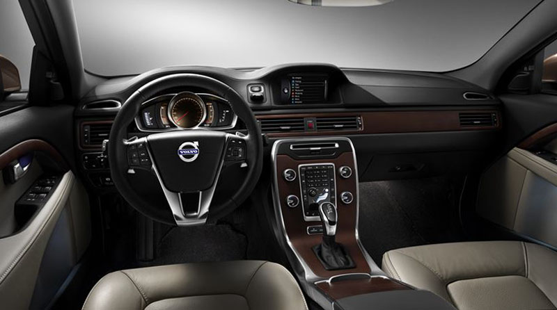Volvo-XC70-2016-3