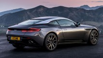 AstonMartinDB11-GT-2016-2