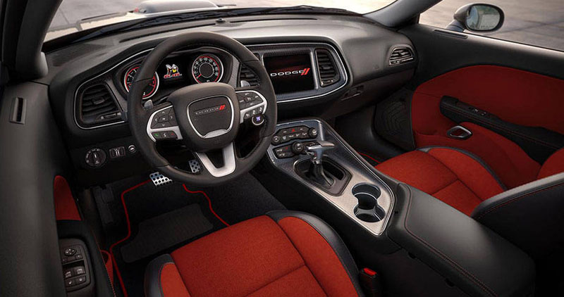 Dodge-Challenger-RT-2016-3