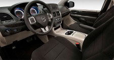 Dodge-GrandCaravan-2016-3