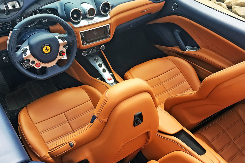 Ferrari-California-T-2016-3