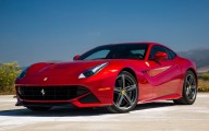 Ferrari-F12-Berlinetta-2016-1