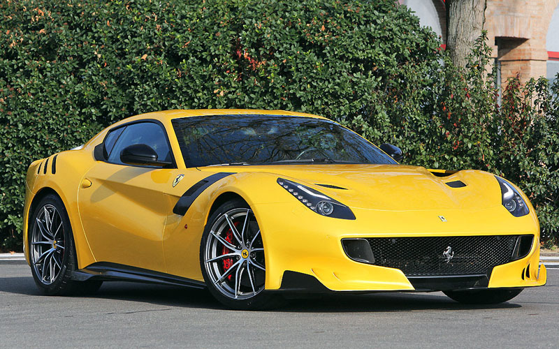 Ferrari-F12-TDF-2016-1