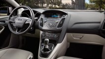 Ford-Focus-2016-3