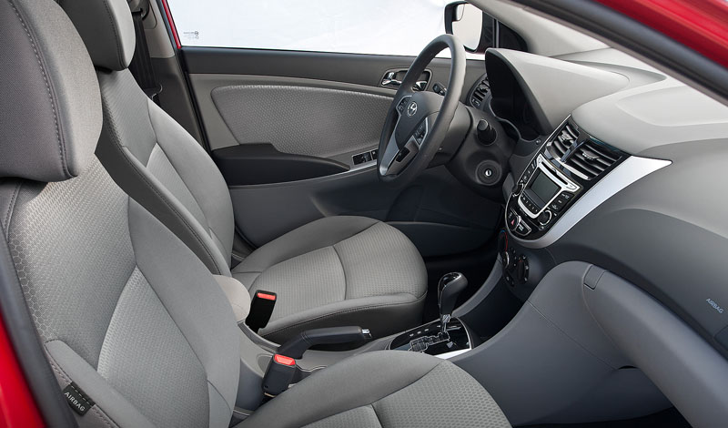 Hyundai-Accent-Berline-2016-3