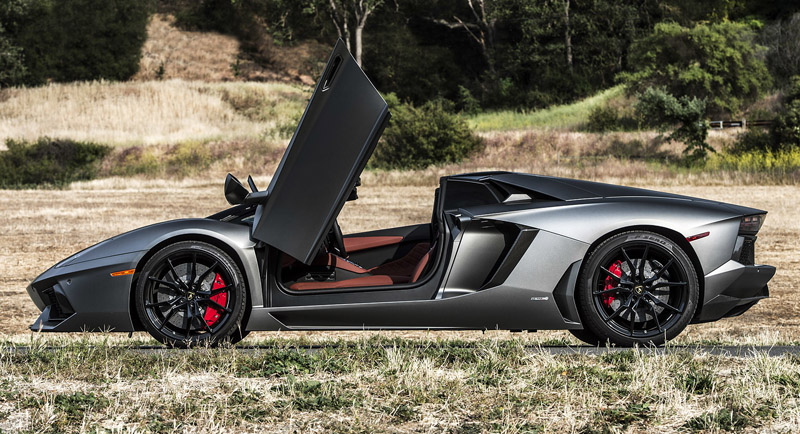 Lamborghini-Aventador-SV-Roadster-2016-4
