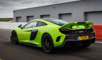 McLaren-675LT-2016-2