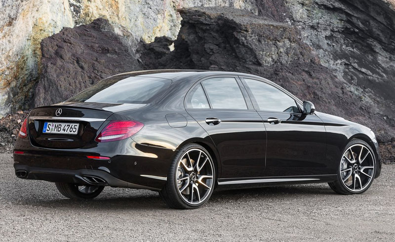 Mercedes-Benz-Classe-E-AMG-2016-2
