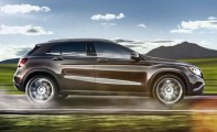 Mercedes-Benz-GLA-2016-4