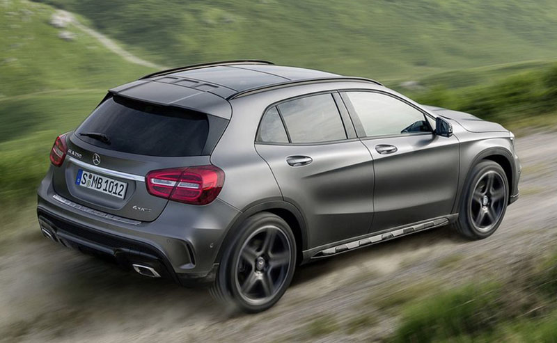 Mercedes-Benz-GLA-AMG-2016-2