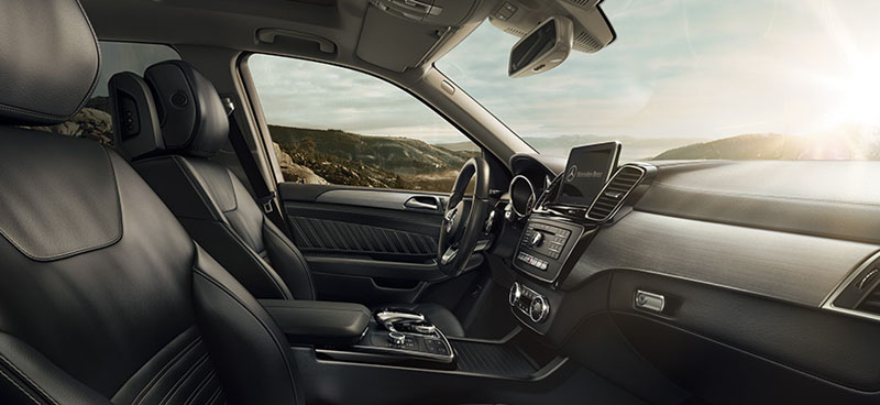 Mercedes-Benz-GLE-2016-3