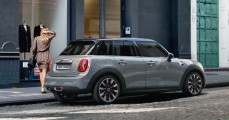 Mini-Cooper-5-2016-2