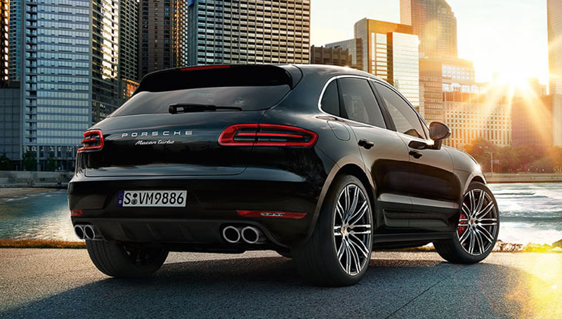 Porsche-Macan-Turbo-2016-2