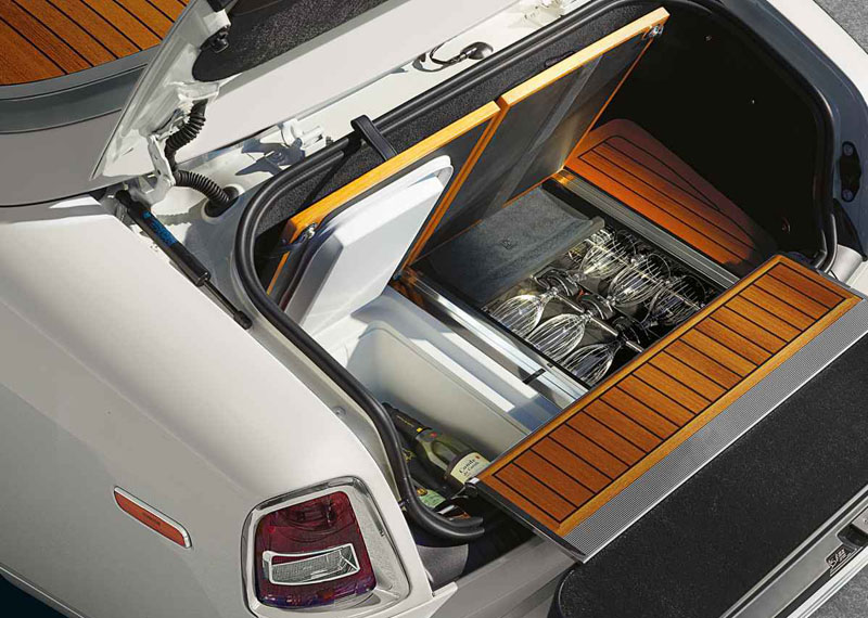 Rolls-Royce-Phantom-Drophead-2016-5