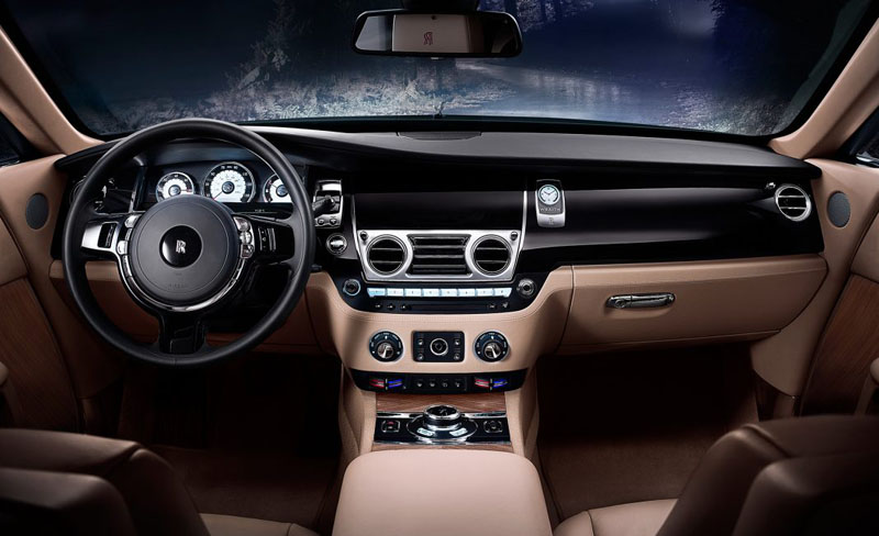 Rolls-Royce-Wraith-2016-3