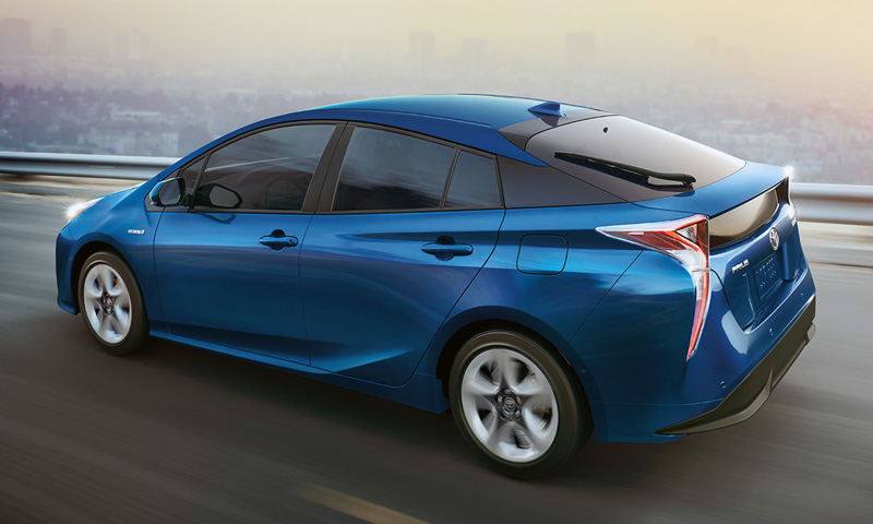 Toyota-Prius-hybrid-2016-2