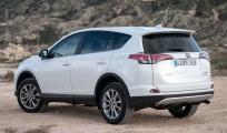 Toyota-RAV4-Hybride-2016-2