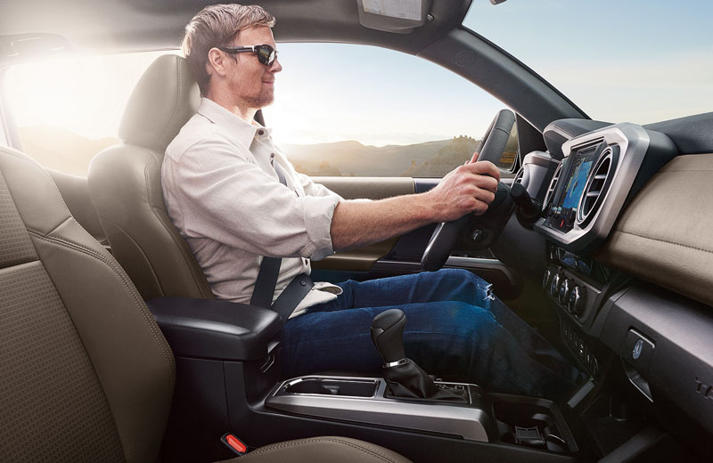 Toyota-Tacoma-2016-3