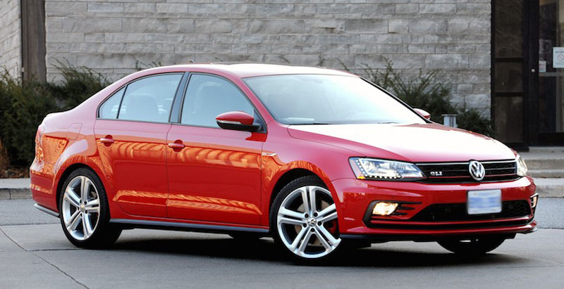 Volkswagen-Jetta-GLI-2016-2
